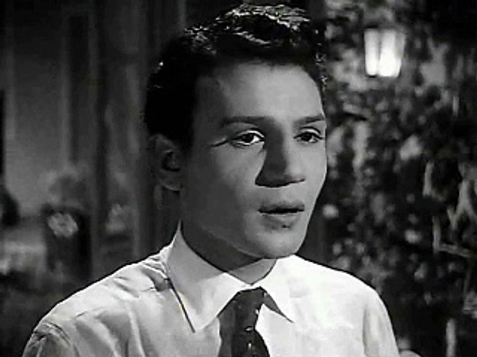 Abdel Halim Hafez Olli Haga عبد الحليم حافظ   قوللى حاجه