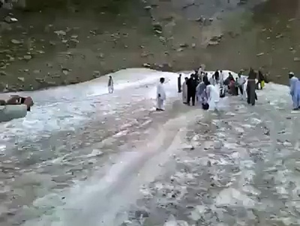 Amezing khan sliding