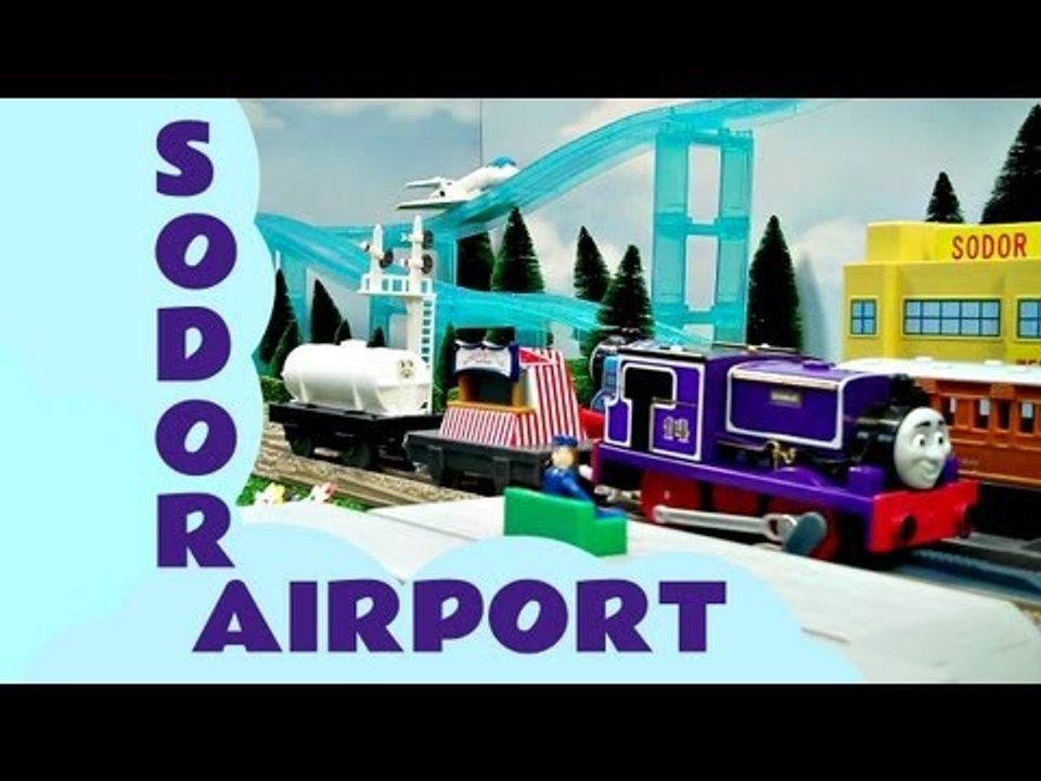 Thomas & Friends Trackmaster Sodor Airport with Jeremy & Charlie Kids Train Set Thomas And Friends