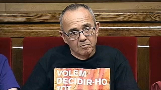Joan Garriga, sobre les samarretes de CSQEP