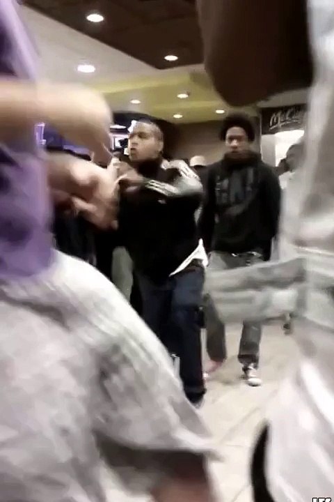 Une bagarre à plusieurs aux MacDonald