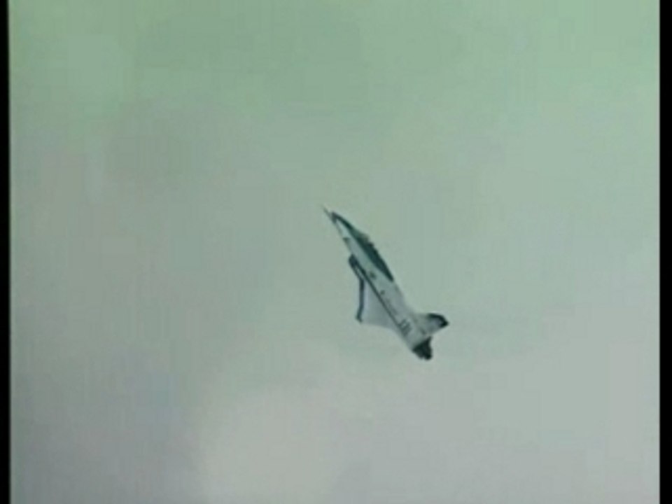 Acroabtie aerienne avec Sukhoi 35,X-31,et Mirage 2000