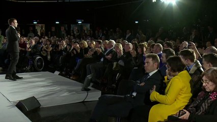 Macron lance "En marche", un "mouvement politique nouveau"