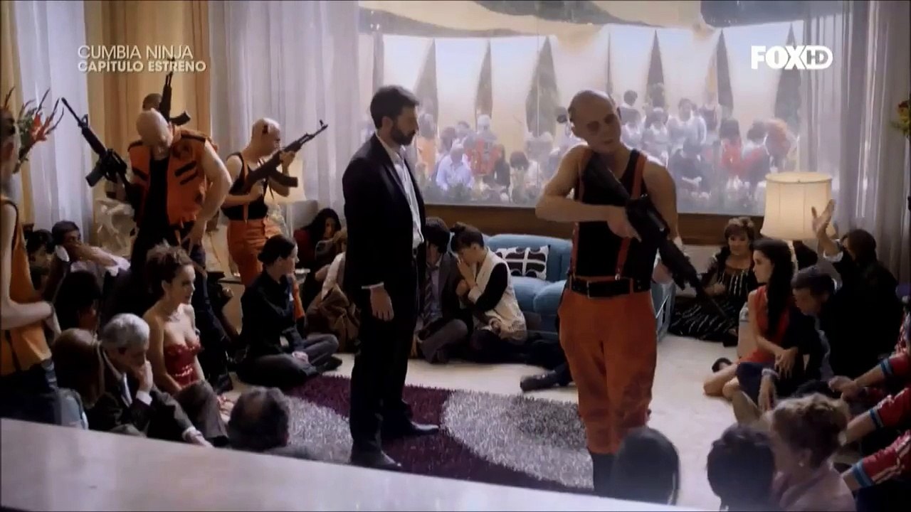 Christian Meier en Cumbia Ninja-capitulo 11 'Pateando culos'