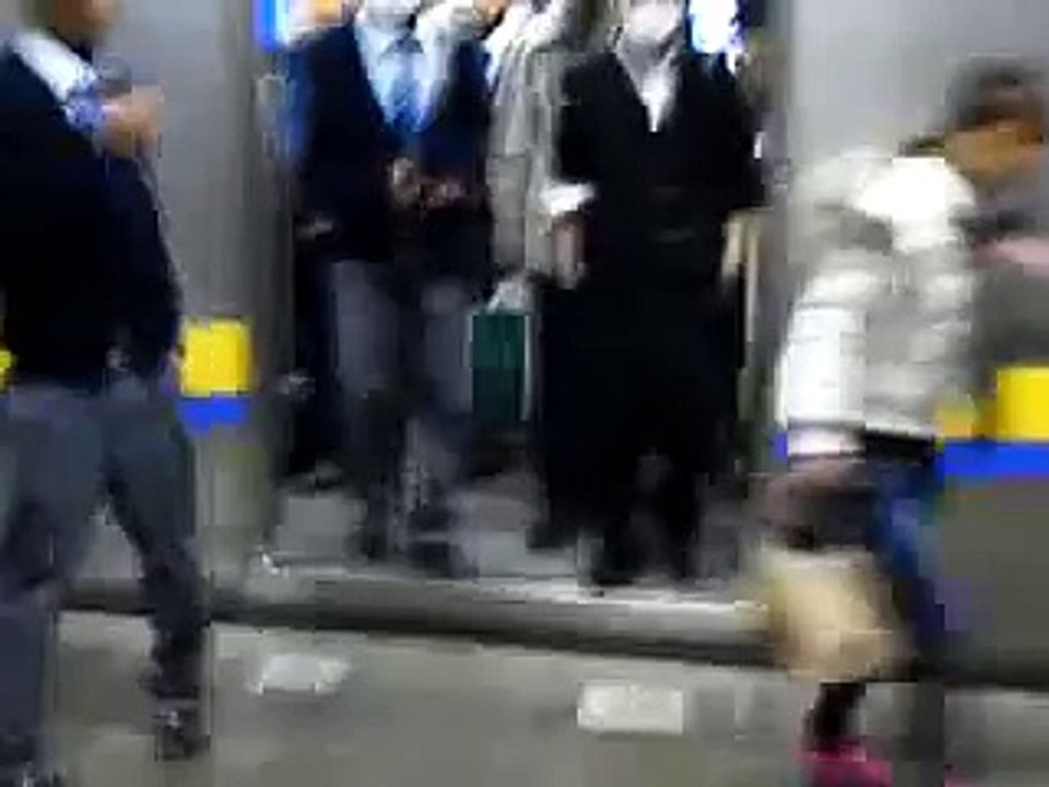 土気駅発車メロディー   ２番線 ２  ０９系８両   勝浦行き   外房線（途中切り）