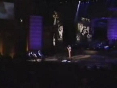 Whitney Houston chante pour Mr Ali, GLOA