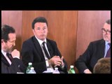 Napoli - Renzi parla di Bagnoli nella sede de ''Il Mattino'' (06.04.16)