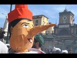 Napoli - Il corteo anti Renzi sul futuro di Bagnoli (06.04.16)