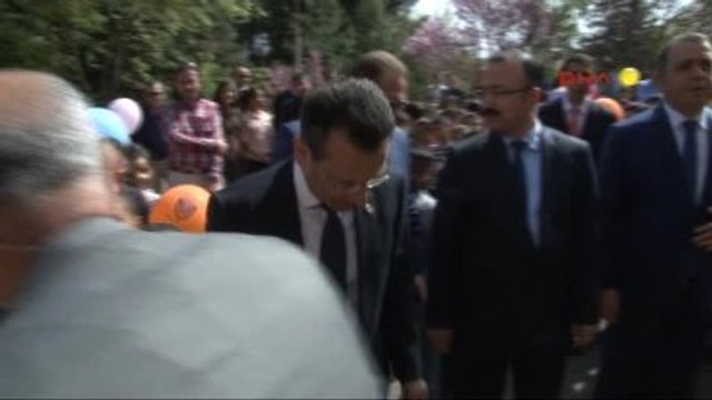 Diyarbakır Vali Aksoy, Kaynartepe Esnafını Ziyaret Etti