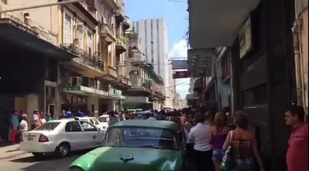 La policía tuvo que intervenir en una cola de pañales.