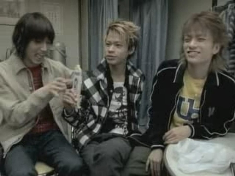 CM。KAT-TUN×CRUNKY