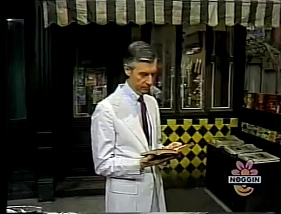 Classic Sesame Street - Mr. Rogers Visits