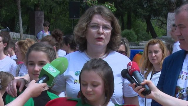 RRITET NUMRI I TE PREKURVE NGA DIABETI, MJEKET APEL PER KUJDES ME USHQIMIN LAJM mpg