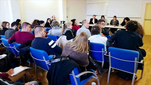 Questions et débat, Les enseignements scolaires et universitaires sous l’angle du genre