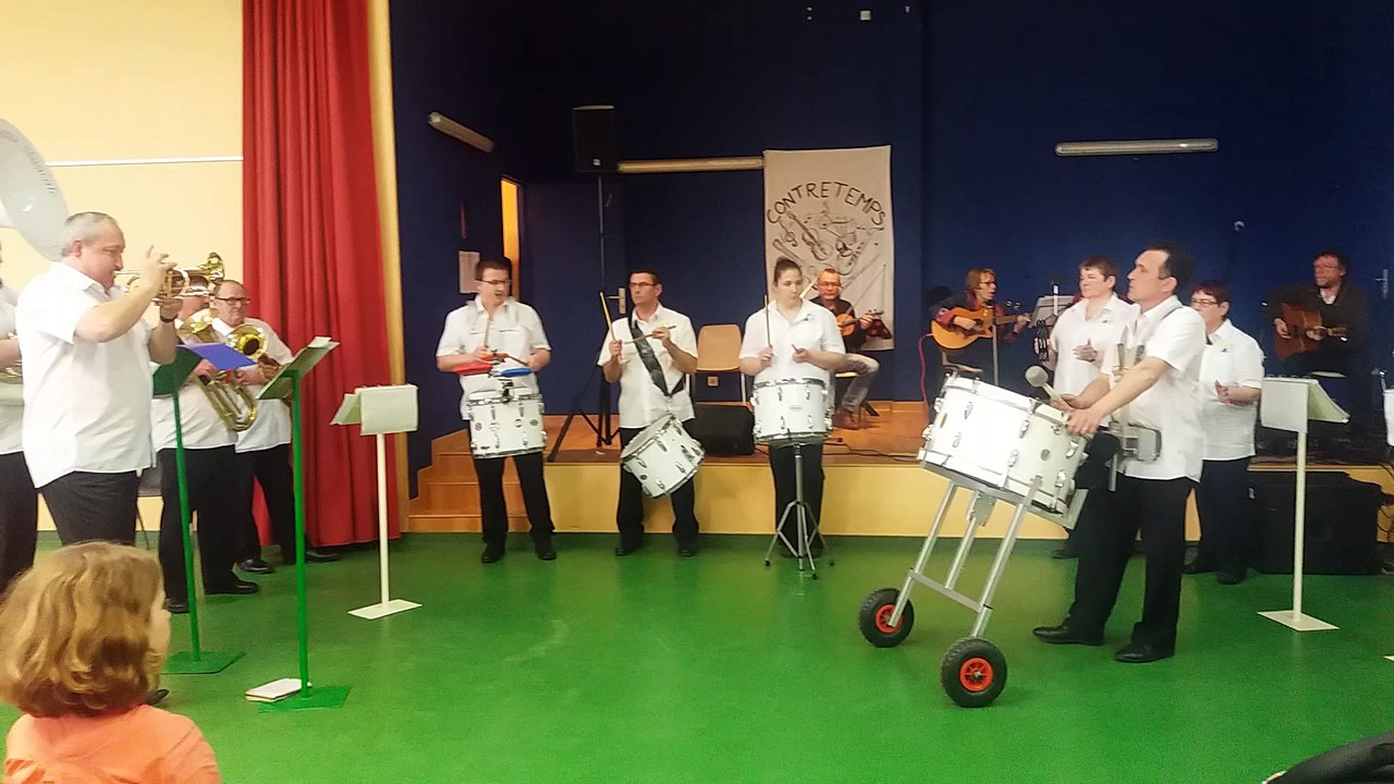 on ecrit  avec  contre-temps
