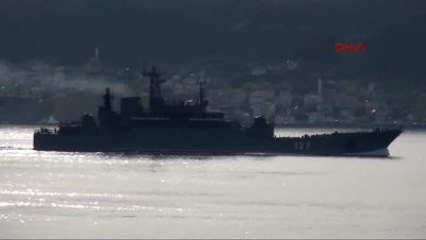 Çanakkale Rus Savaş Gemisi Karadeniz'e Yol Aldı