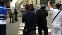 Chavistas agredieron a opositores en las afueras del CNE