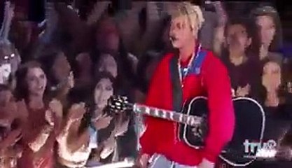 Justin Bieber Performs ‘Company’ at iHeartRadio Music Awards 2016
