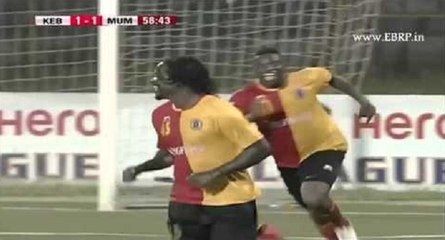 Le but de Bernard Mendy avec East Bengal contre Mumbaï (Inde)