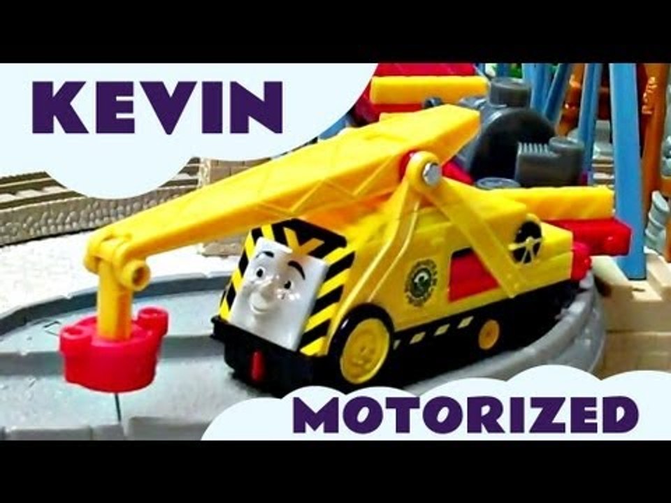 Trackmaster KEVIN THE CRANE (Motorized) & TRUCKS Toy Kids Thomas & Friends Train Set