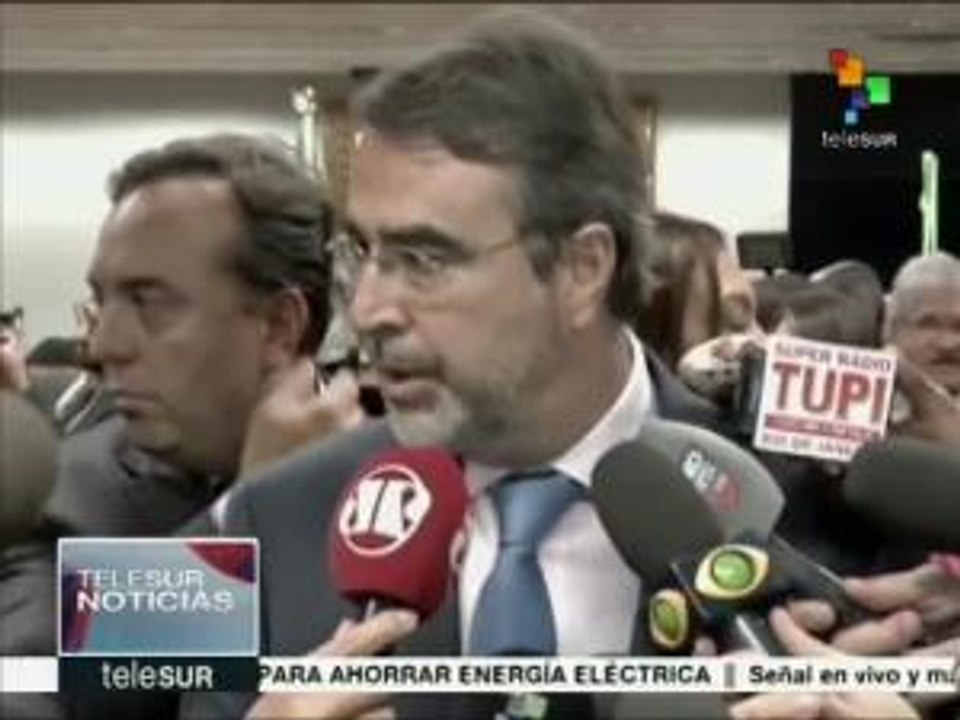 Brasileños defienden a Dilma Rousseff y la democracia del país