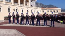 Relève de la garde à Monaco au palais princier