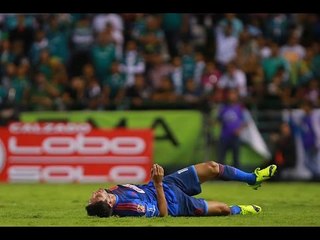 Ángel Reyna se lesiona y es baja en Chivas