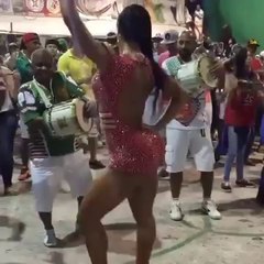 Gracyanne Barbosa, bella brasileña que ya está lista para el Carnaval...