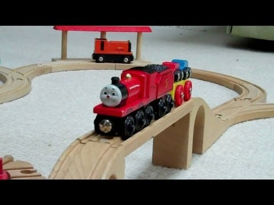Lots of Wooden Thomas The Train Kids Toy Train Set Thomas The Tank Engine