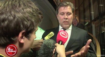 Martin interroge le premier ministre islandais sur sa démission - Le Petit Journal du 07/04 - CANAL+