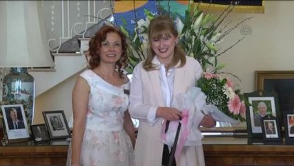 Şiddet Gören Kadınlara Destek Defilesi