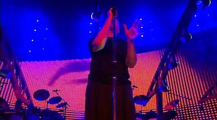 genesis - 2007 turn it on again live concert cinema show 30