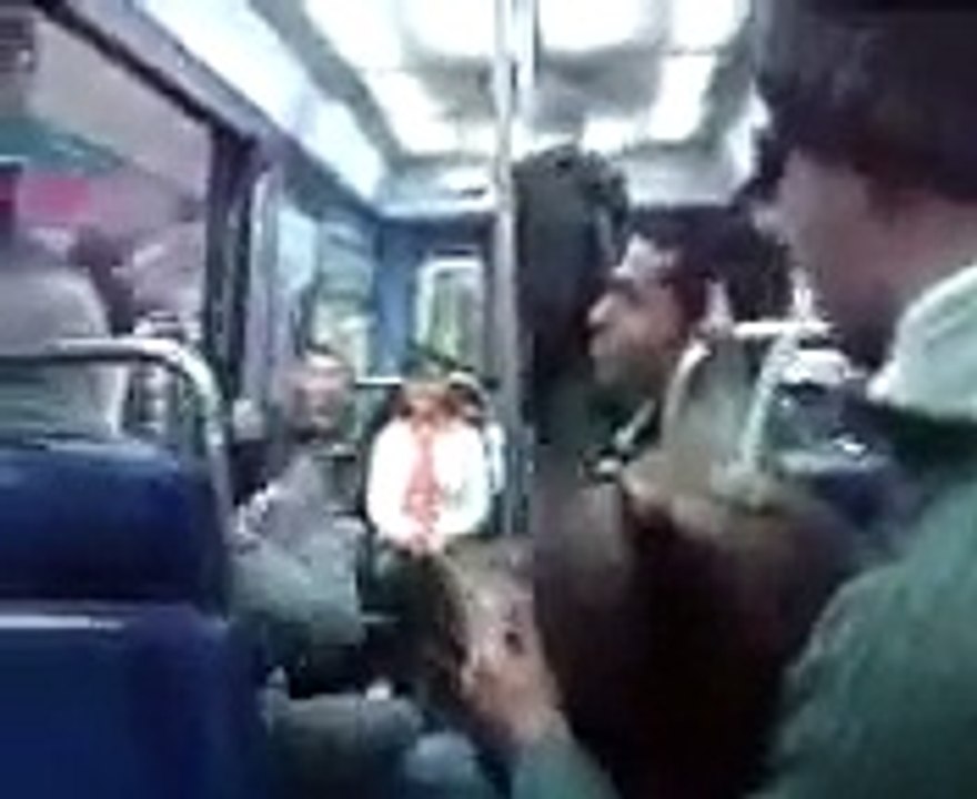 ربوخ مزود تونسي مترو باريس