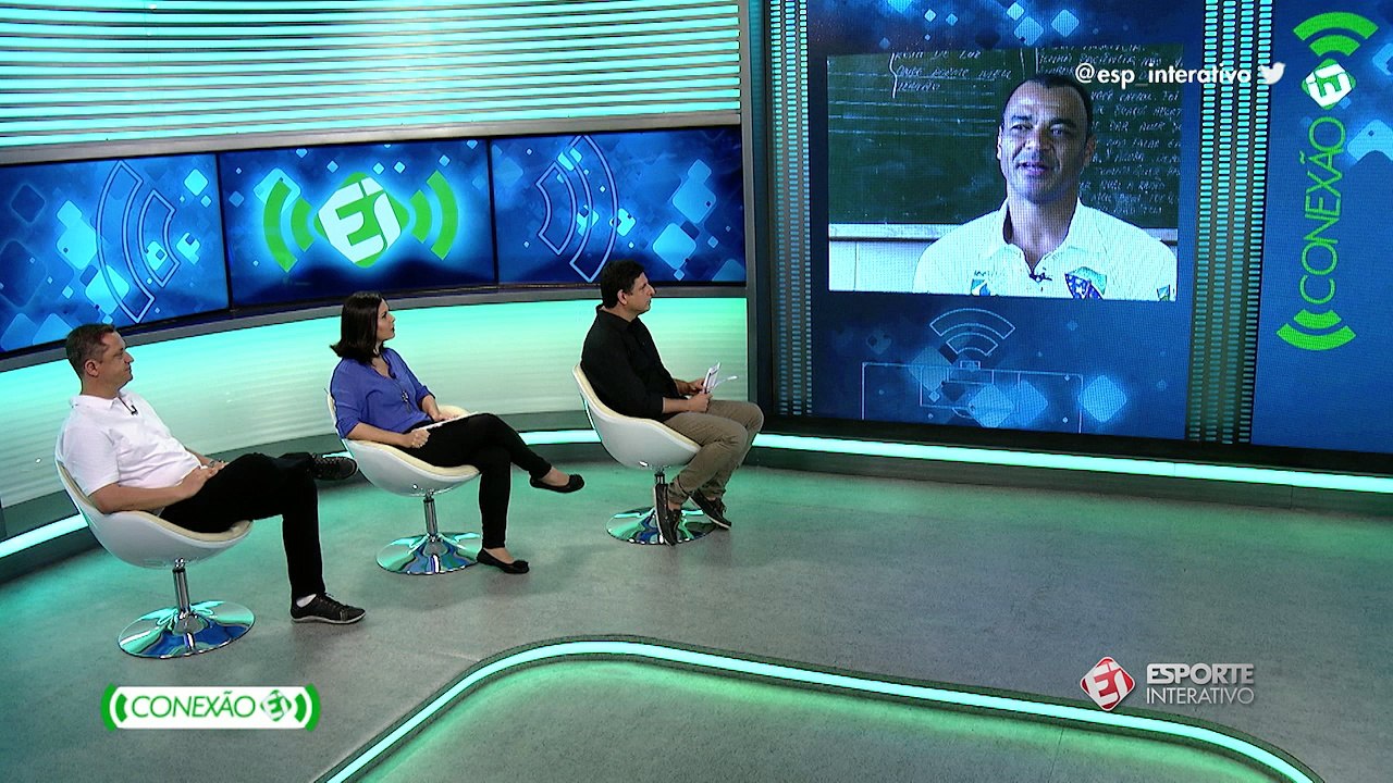 Cafu exalta trabalho do técnico Dunga na seleção brasileira