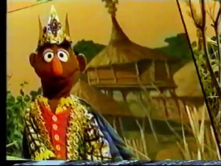 Sesame Street Kingston Writes & Reads