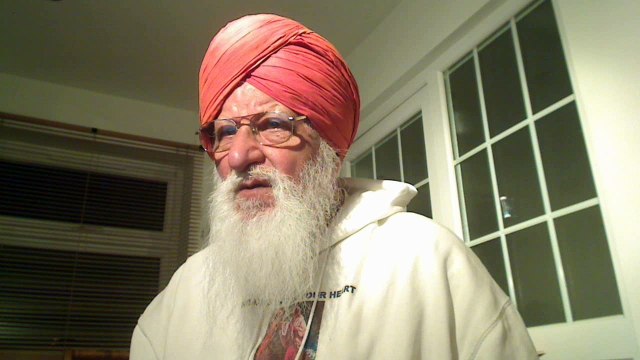 Punjabi - Christ Ram Dass Ji advises Gurmukhs to sing the Praises of Ram by whose grace you have Christ in your heart.