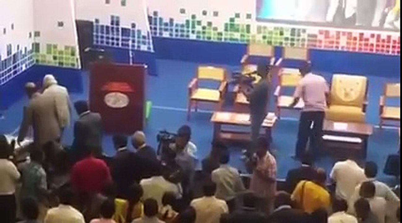 Koi Aise Hi "Kalam" Nahi Banta