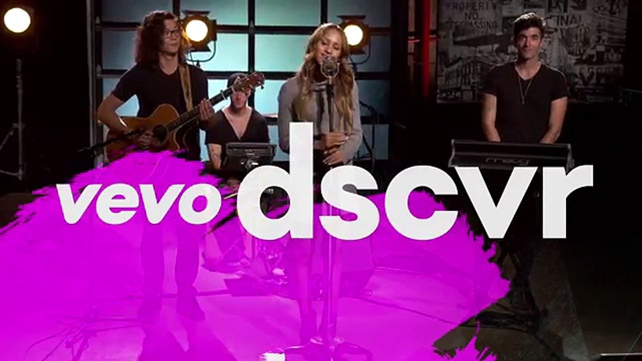 Skylar Stecker - Crazy Beautiful - Vevo dscvr (Live)