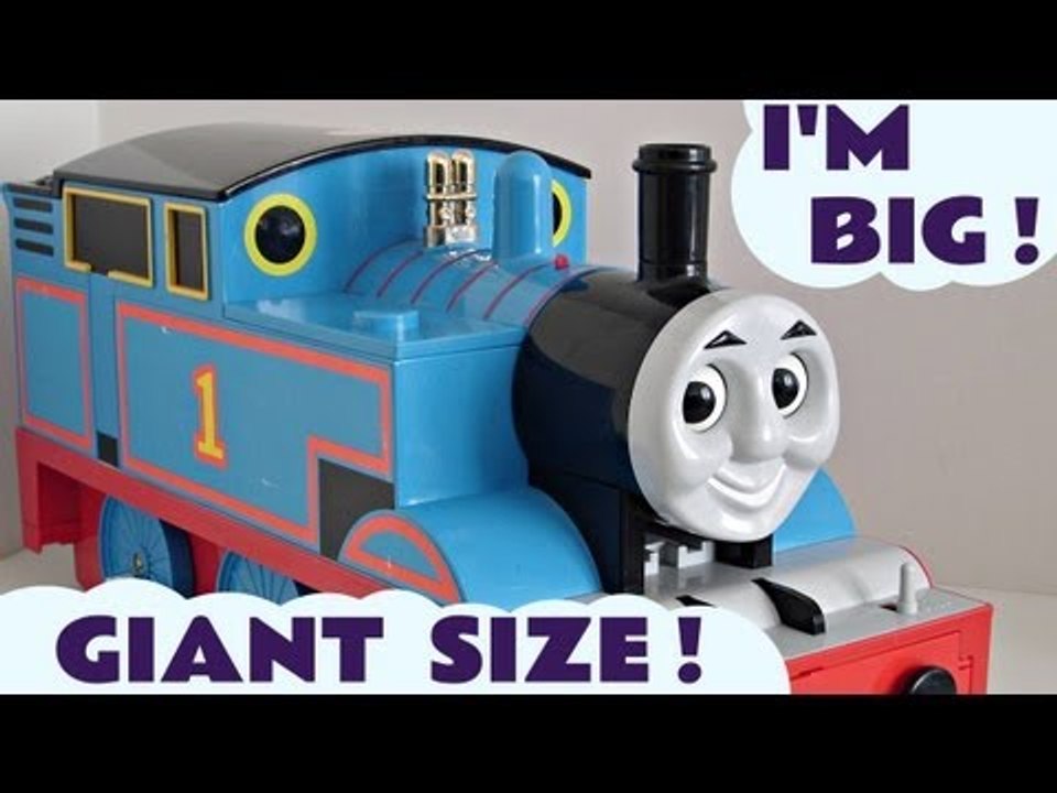 GIANT THOMAS THE TANK ENGINE  Kids Toy Train Set by Takara Tomy Plarail Tomica Thomas The Train
