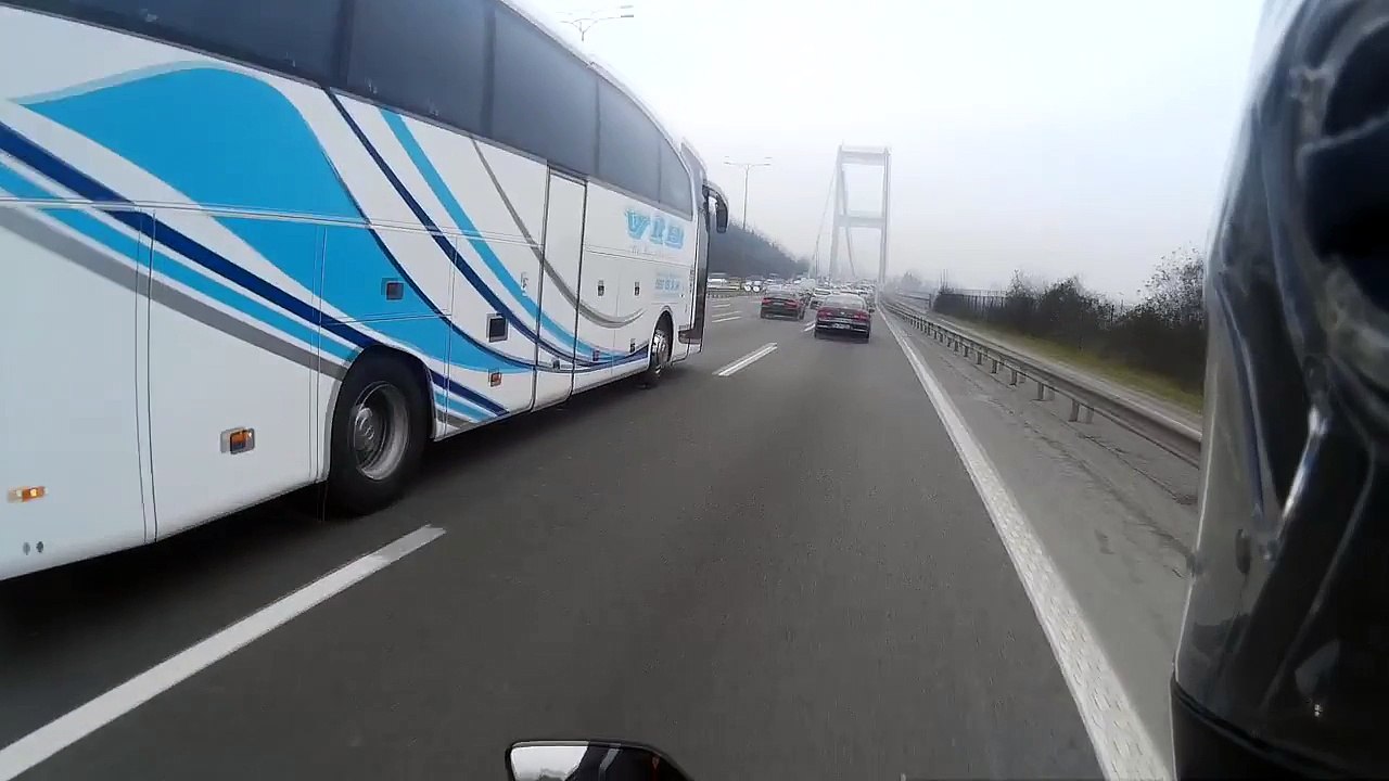 Trafikte "KAVGAM" (Kısa Yoldan Ünlü Olmanın İpuçları) - "Geçen Yine Motordayım"