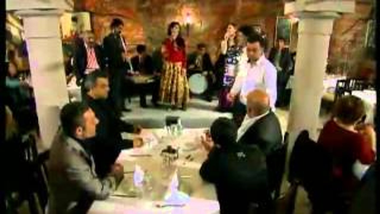 المسلسل التركي بائعة الورد الحلقة – 20 فيديو