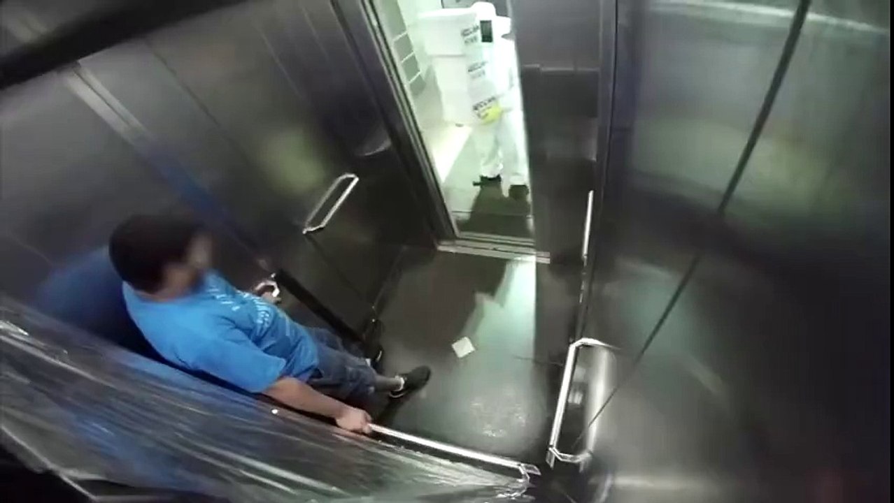 funny lift in man