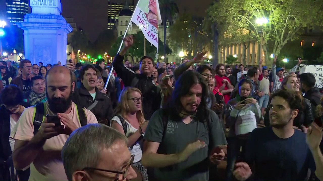 Manifestantes protestam contra Macri