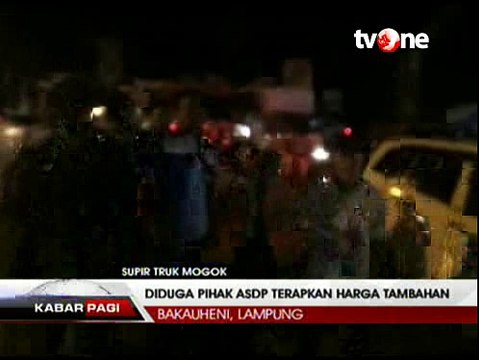 Ratusan Sopir Truk Blokade Akses Masuk Pelabuhan Bakauheni