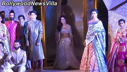 下载视频: Katrina Kaif's STUNNING hot ramp walk in low waist lehenga choli top songs 2016 best songs new songs upcoming songs latest songs sad songs hindi songs bollywood songs punjabi songs movies songs trending songs mujra dance