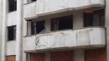 Düzce - Binada Mahsur Kalan Köpeği İtfaiye Kurtardı