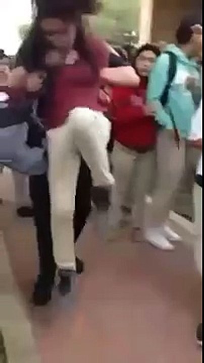 L'arrestation brutale d'une jeune fille de 12 ans au Texas