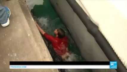 GRÈCE - Des activistes tentent d'empêcher le renvoi de migrants en Turquie