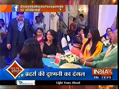 Ye Hai Mohabbatein - Raman and Romi Make Enemy Each Other