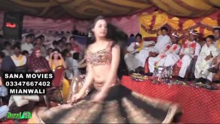 Beautiful Dancer Girl Live Wedding_Shadi Dance_Mujra 2016
